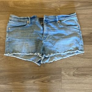Abercrombie and Fitch jean shorts size 32